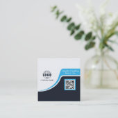 プロフェッショナルブラックブルーあなたのロゴを追加QRコードバス スクエア名刺 (スタンド正面)