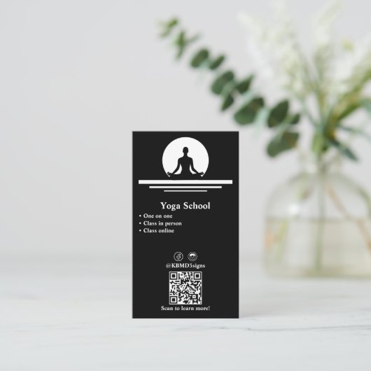 プロフェッショナルブラック&ホワイトヨガビジネスカード ロイヤリティカード (スタンド正面)