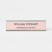 プロフェッショナルミニマリストピンクの従業員スタッフ デスクネームプレート (正面)