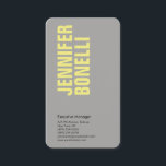 プロフェッショナルミニマルモダンスはっきりしたグレー 名刺<br><div class="desc">縦灰色と白の背景、モダンビジネスエレガントカード。このテンプレートは全カスタマイズてのプロフェッショナルの職業に合わせることができる。</div>