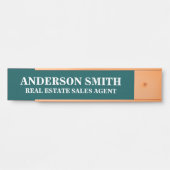 プロフェッショナルモダンティール(緑がかった色)ホワイトオフィス名タイトル サインプレート (正面)