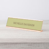 プロフェッショナルモダンミニマリストプレインオリーブグリーン デスクネームプレート (正面)