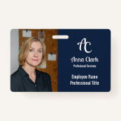 プロフェッショナルモノグラムロゴネイビーブルーのテクスチャフォト バッジ (正面)