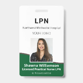 プロフェッショナル従業員の緑と灰色のIDバッジ バッジ