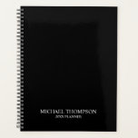 プロフェッショナル白黒 プランナー手帳<br><div class="desc">プロフェッショナルプランナーは、黒の背景に名前をカスタムすると文字を白クラシックセリフフォントスタイルで表示します。</div>