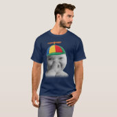 プロペラを持つ赤ちゃんの笑いメメ Tシャツ (正面フル)