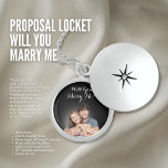 プロポーザルLocket – 私と結婚 スターリングシルバーネックレス<br><div class="desc">私たちの「プロポーザル・ロケット – 私と結婚してくれるか？」は、大切な写真を持つ魅力的なロケットだ。エレガンスと詳細に対する注意を込めて作られ、二人にとって特別な意味を持つ写真を置くことができる隠された部屋を見せてくれる。ロッケット自体は複雑な詳細で飾られ、刻まれたパーソナライズされたイニシャルや心からのメッセージが入る。パートナーがハートに近い衣服を持つのは記念の品で、パートナーが残りの人生を一緒に過ごす魔法の瞬間を常に思い出させま頼す。</div>