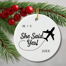プロポーズ写真 She Said Yes! と飛行機の旅 セラミックオーナメント