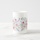 プロヴァンスブーケのフィールド ボーンチャイナマグカップ (正面)