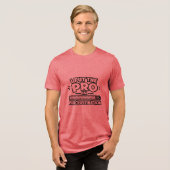 プロcrastinationのプロ | おもしろミーム デザイン トライブレンドTシャツ (正面全面)