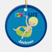 プーカッコいいルボーイブロンドパーソナライズされたキッズスイムチーム セラミックオーナメント (正面)