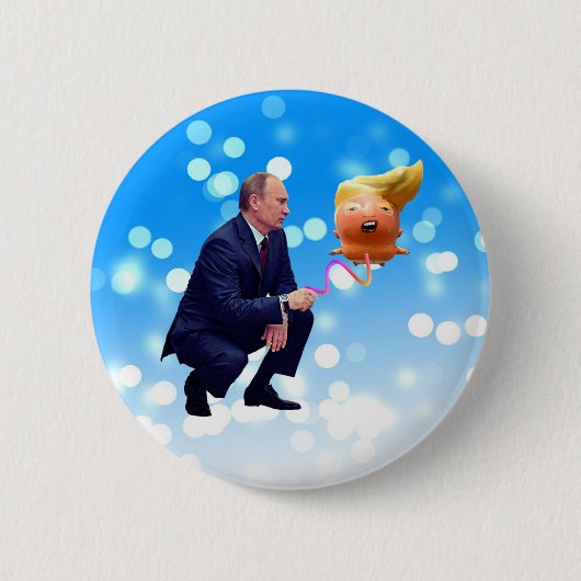 プーチンがトランプの風船で遊ぶ 缶バッジ (正面)