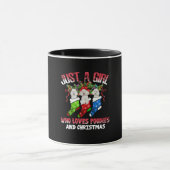 プードルとクリスマスが大好きな女の子 マグカップ (中央)
