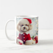 プードルのクリスマスマグカップ – サンタ帽をかぶったかわいい犬 コーヒーマグカップ (左)