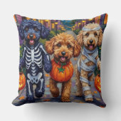 プードルドッグズトリックまたはトリートハロウィーンコスチューム クッション (正面)