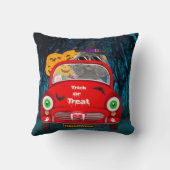 プードル犬の車の怖いハロウィーン クッション (裏面)