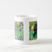 プードル(黒1) - Irises コーヒーマグカップ (中央)