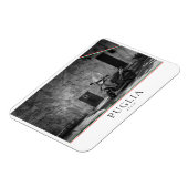 プーリアの白黒のスクーター マグネット (左側)