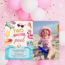 プールで2人 夏の誕生日パーティーの写真