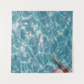 プールにいる人 タペストリー (正面(横))