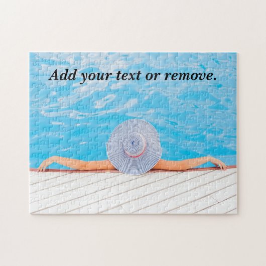 プールにリラックスさせるいる女性の写真： ジグソーパズル (横)