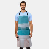 プールのはしごに立つ人 エプロン (着用した状態)