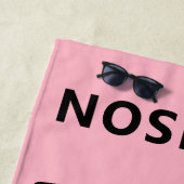 プールのスイミングモダン名前をカスタムするで ビーチタオル (インサイチュ)