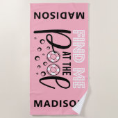 プールのスイミングモダン名前をカスタムするで ビーチタオル (正面)