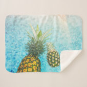 プールの夏の時間にパイナップル シェルパブランケット (正面(横))