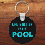 プールの夏は人生が良い キーホルダー (正面)