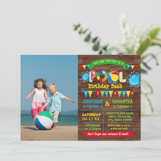 プールの誕生日bash兄弟姉妹のパーティー写真の組み合わせ 招待状 (スタンド正面)