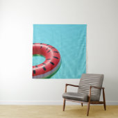 プールの赤と緑の救命ブイ タペストリー (インサイチュ)