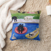 プールを囲んでのパーティのラブラドールのおもしろいの絵を描くこと クッション (ブランケット)