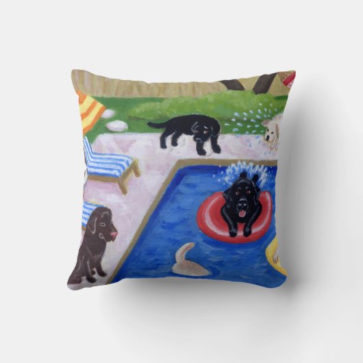 プールを囲んでのパーティのラブラドールのおもしろいの絵を描くこと クッション (裏面)