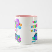 プールを囲んでのパーティの第6誕生日 ツートーンマグカップ (中央)