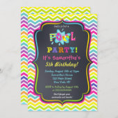 プールを囲んでのパーティの誕生日の招待状 招待状 (正面/裏面)