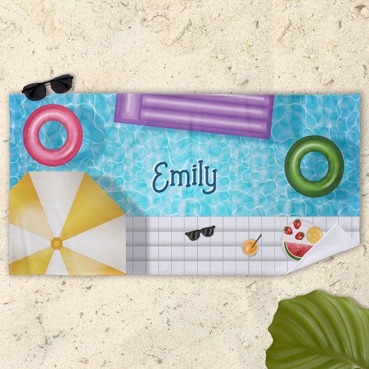 プールカラフルと名前の付いたプール ビーチタオル