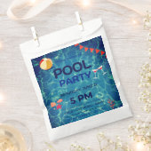 プールバースデーパーティーのウェルカムサイン フェイバーバッグ (クリップ留めされた状態)