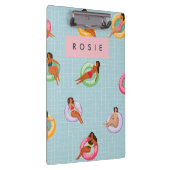 プールパーソナライズされたフロッリラックストに登場する夏の女性 クリップボード (右)