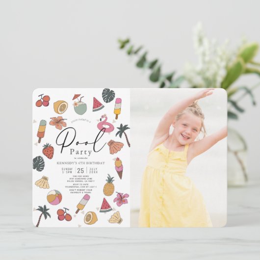 プールパーティーサマースイミングガールフォト誕生日 招待状 (スタンド正面)