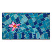 プールパーティーブルースピンクの花の浮きポップ・アートの色 マグネット名刺 (正面)