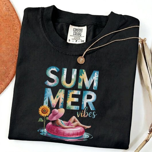 プールフロートの女の子とひまわりのビーチサマー Tシャツ