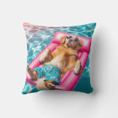 プールマットレスに浮いているゴールデンレトリバー クッション (裏面)