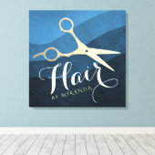 ヘアサロンヘアスタイリストモダンブルー&金ゴールドはさみ キャンバスプリント (インサイチュ (ウッドフロア))