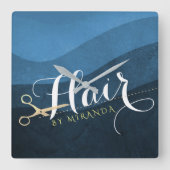 ヘアサロンヘアスタイリストモダンブルー&金ゴールドはさみ スクエア壁時計 (正面)