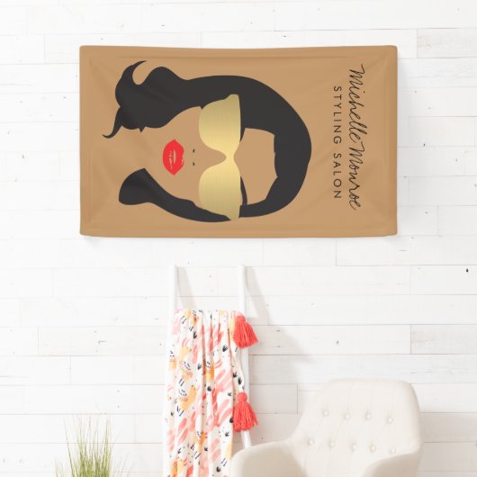 ヘアサロン、スタイリスト、美しいガールタン/ブラウン 横断幕 (インサイチュ)