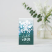 ヘアスタイリストティール(緑がかった色)ターコイズグラマーグリッタースパークル 名刺 (スタンド正面)