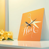 ヘアスタイリストメイクアップサロンシックなオレンジ金ゴールドはさみ スクエア壁時計