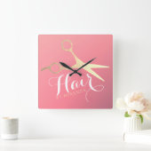 ヘアスタイリスト化粧サロンモダンピンク金ゴールド鋏 スクエア壁時計 (ホーム)