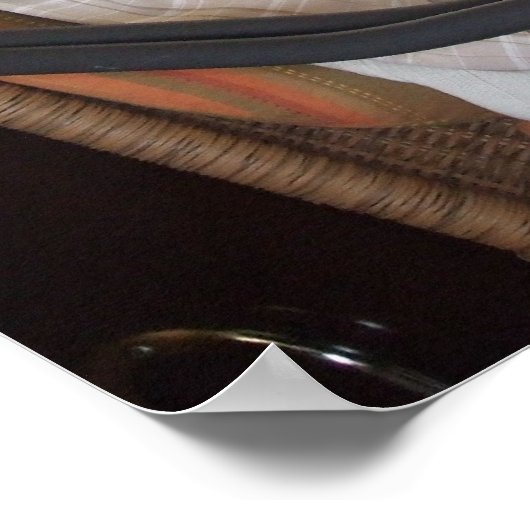 ヘアドライヤーIIの下で眠っている小さな老婦人 ポスター (角)